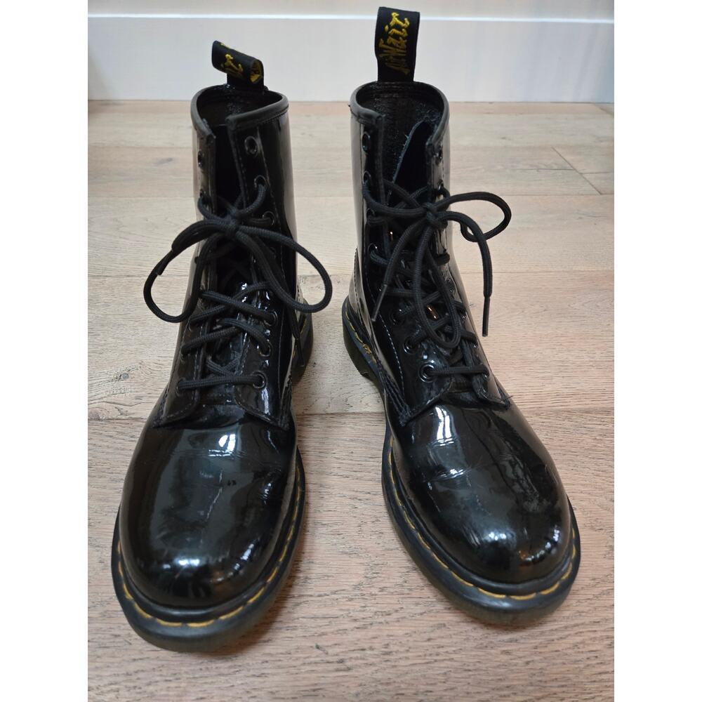 Dr. Martens Air Wair Boots Paten Leather Size 8